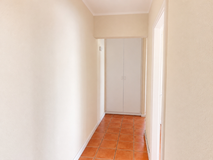 1 Bedroom Property for Sale in Mouille Point Western Cape